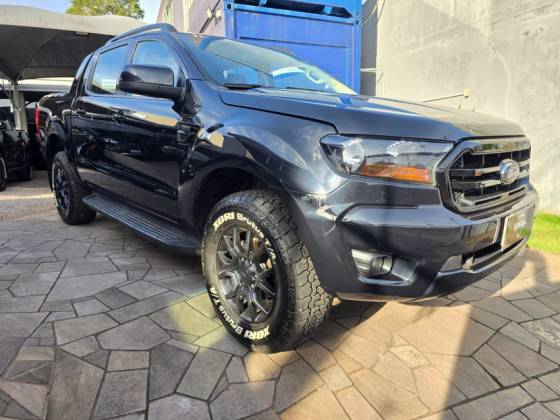 FORD RANGER 2.2 BLACK 4X2 CD 16V DIESEL 4P AUTOMÁTICO